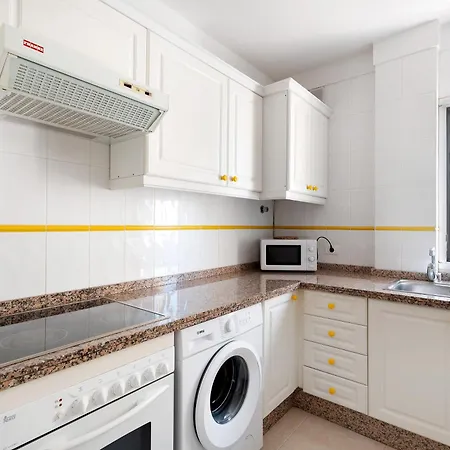 Isla 4 * سان إيسيذرو