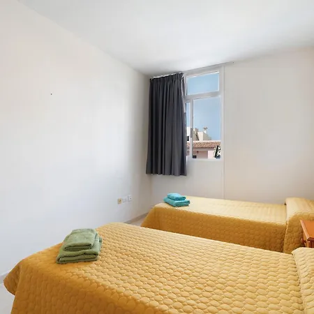 Isla 4 * Сан-Исидро