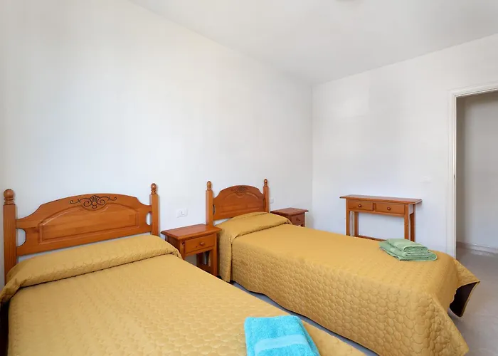 Apartamento Isla 4 *